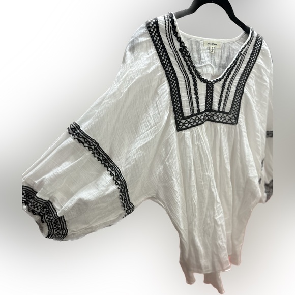 Max Studio Embroidered Peasant Boho 100% Cool Cotton White/Blk Tag M-Fit… - Picture 5 of 16